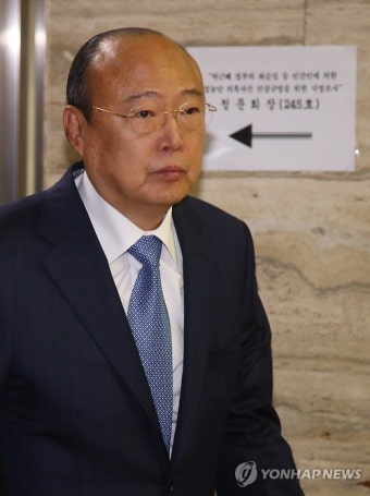 한화 김승연 회장, 술집 난동 아들 향해 