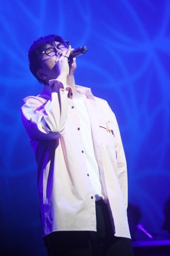 신용재, 단독 콘서트 성료…세월호 3주기 애도