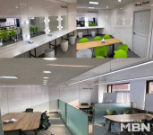 어서와 이런 편의점은 처음이지?…활어회부터 정맥결제까지