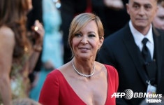 [아카데미 시상식] 앨리슨 제니, 여우조연상 영광