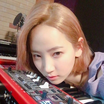[M+SNS] “준비 완료”…핫펠트, 6개월 만 솔로 컴백에 남다른 각오