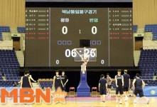 류경정주영체육관에서 훈련하는 한국 농구단 [MBN포토]