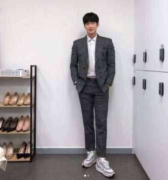 ‘음주운전’ 김윤상 하차→이윤아, 스포츠 뉴스 임시 진행…SNS 비공개 전환(종합)
