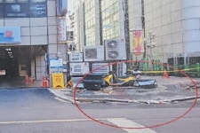 고양 마두역 상가 인근서 싱크홀 발생…건물 붕괴 위험에 주민 대피