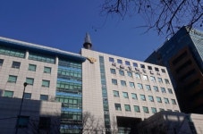 부정선거 감시하겠다…선관위 난입한 가세연 구독자 2명 입건