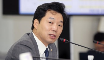 분당갑 '전략공천' 민주 김병관, 안철수에 