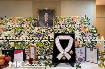 故 송해 별세, 희극인 최초 금관문화훈장…이순재→유재석 조문 행렬(종합)