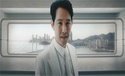 이정재, X4엔터테인먼트 설립?…2030부산엑스포 유치 홍보 이색 광고