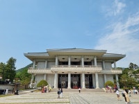 고민정 윤 대통령, 영빈관 신축 논란 대국민 사과해야
