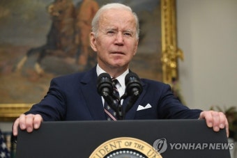 이번엔 영국 신임 총리 이름 잘못 말한 바이든 미국 대통령…잇따른 '말실수'
