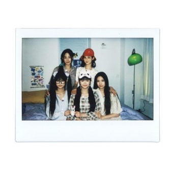 뉴진스, 1월 컴백 확정…새 싱글 앨범 ‘OMG’ 발매(공식)