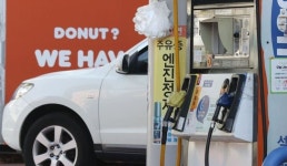 화물연대 총파업 5일째…레미콘 대란 이어 기름 대란 우려