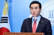 탈북 국회의원 태영호 아내 北 교육·의료 남한보다 좋다는 논문에 놀라