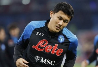 무리뉴 감독, '김민재 외면' 토트넘 저격…