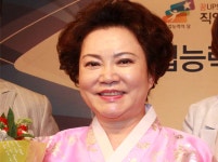 썩은 배추·곰팡이 무로 김치 만든 의혹 김순자 대표, 재판행