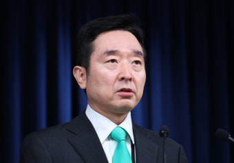 네, 결과물을 기다리겠습니다. 문제없이 기다릴게요. 결과물이 나오면 알려주세요.