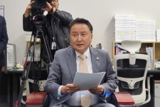 '산불 술자리 논란' 김영환 충북지사 