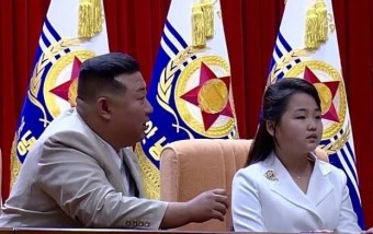김정은 딸 주애, '군사활동'에 집중...북한의 의도는?
