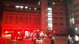 [단독] 한밤중 펑...고등학교 기숙사 불로 70명 대피, 5명 이송