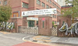 학교로 전화 안 오게 해…호원초 교장·교감 신상 털렸다