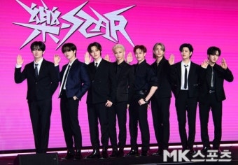 스트레이 키즈, ‘2023 빌보드 뮤직 어워즈’ 출연...‘특’ & 신곡 ‘락(樂)’ 퍼포먼스 선사