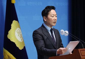 '친명' 정봉주, '비명' 박용진 지역구 출마...