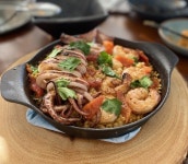[Find Dining] 핫플레이스 속 진주 찾기