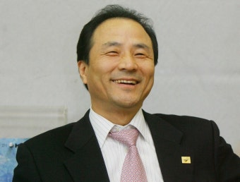 김명곤 전 문화장관 '강제추행' 혐의로 기소