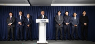 보드보드카드판매소휴게실 | '탁구게이트'에 이어 '카드게이트'...풍파 자초하는 축구협회