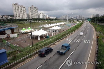 동부간선도로 가로등 들이받은 40대 운전자 사망