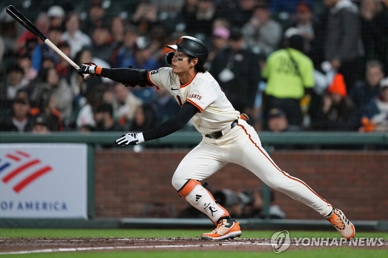 이정후, 멀티히트 기록 소폭 상승하며 활약 지속 중