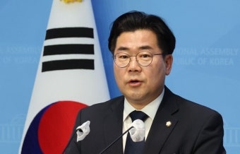 '친명' 박찬대, 민주당 원내대표 출마…