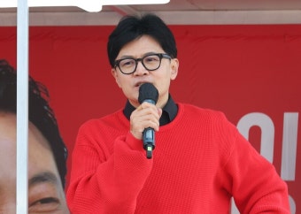 김태흠 