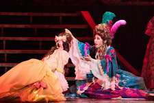 앙상블이 반짝반짝 빛난 베르사유의 장미…이해준·박혜미는 재발견 [김기자의 문화이야기]