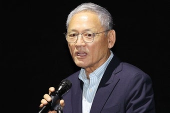 유인촌 