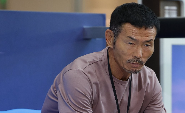 SON축구아카데미 아동학대로 손웅정 감독 등 3명 약식기소