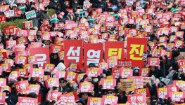국회의사당역 9호선 운행 정상화…3시간만에 무정차 해제