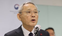 유인촌, '계엄사태' 대국민 사과…