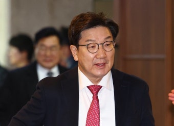 국민의힘 권성동, 윤석열 계엄 결정 비판 당위 훼손 발언