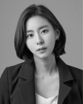 유이, ‘바닷마을 다이어리’로 연극 무대 성공적 데뷔…무한한 연기 스펙트럼