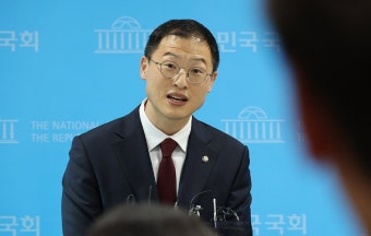 김상욱, 국힘에 '윤 즉시 제명' 요구…탈당도 시사
