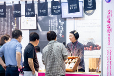 가마솥 지혜로 K-푸드 세계화 나서는 제이와이스토리