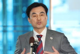 안규백 