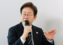 이 대통령, 대통령 가족 비리 감시하는 '특별감찰관' 임명 지시