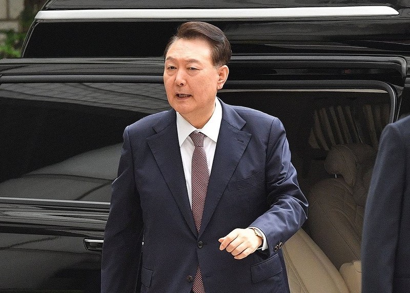 윤석열 전 대통령, 내란·외환 사건으로 재구속…중앙지법서 구속적부심사 심의(plan 100)