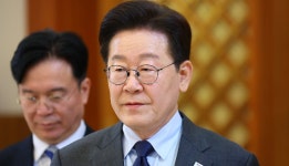 이 대통령 재산 49억…전년보다 18억 늘어