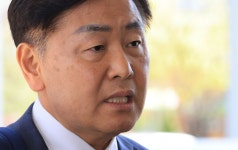 법원, '현금 살포 의혹' 김관영 제명 효력정지 가처분 기각
