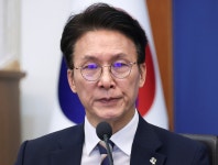 김민석 저도 모르는 좋아요 다수 눌려…페북 활동 중단