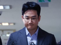 '자작극 의혹' 정이한, 구속영장 발부…