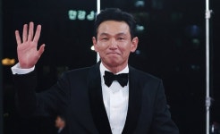 사생활 폭로글 등장에…황정민 측 